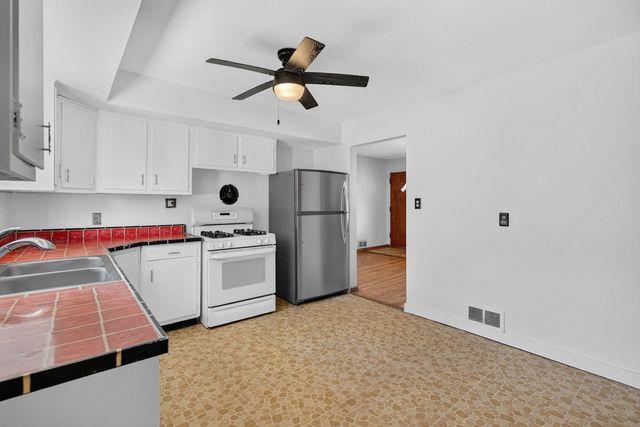 24 S Reed Street, Joliet, IL 60436