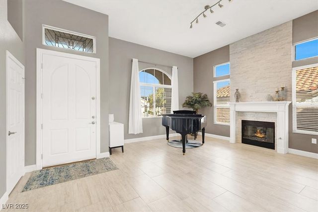 2900 Crown Ridge Drive, Las Vegas, NV 89134