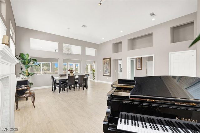 2900 Crown Ridge Drive, Las Vegas, NV 89134