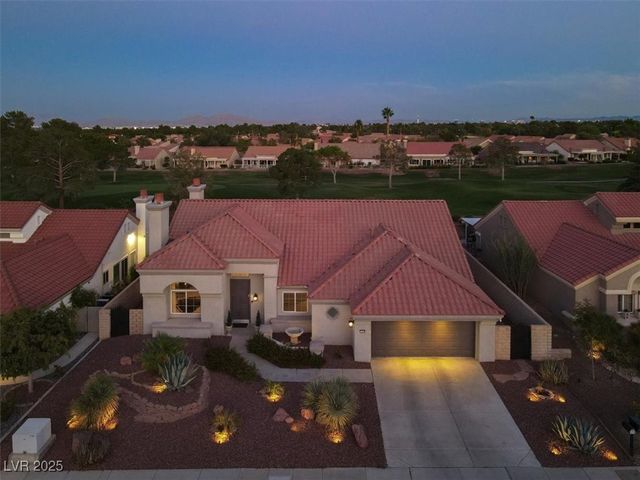 2900 Crown Ridge Drive, Las Vegas, NV 89134