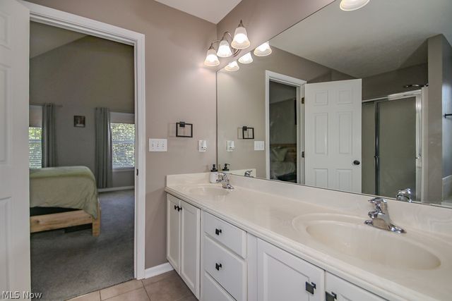 975 Outrigger Cove, Painesville Twp, OH 44077