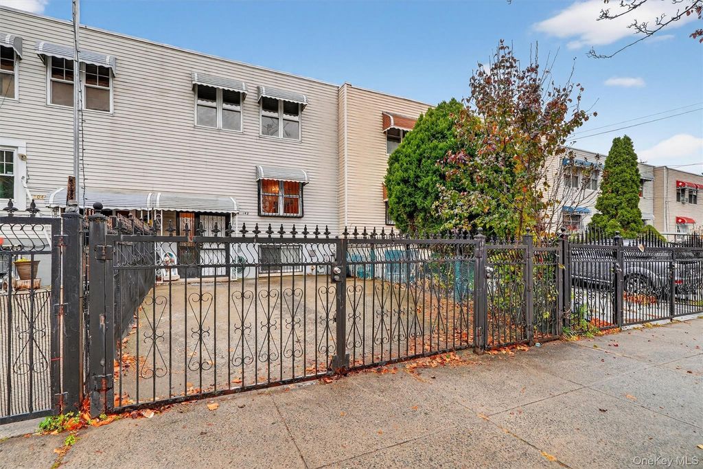 1042 Fox Street, Bronx, NY 10459