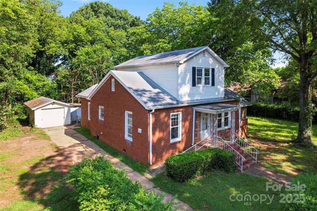 317 Campus Street, Charlotte, NC 28216