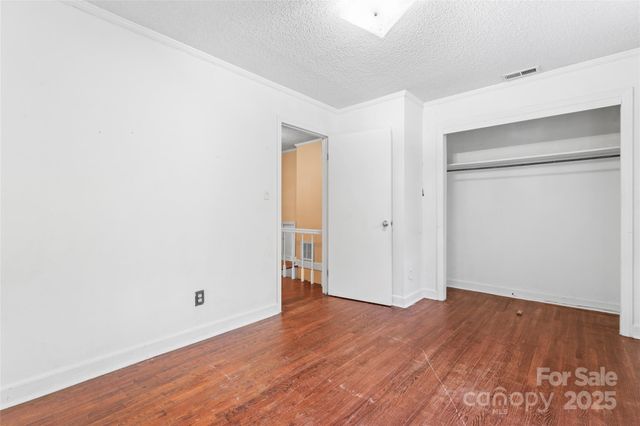 317 Campus Street, Charlotte, NC 28216