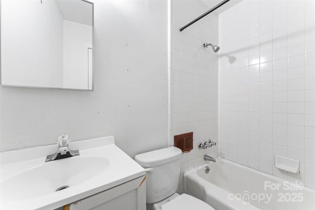 317 Campus Street, Charlotte, NC 28216