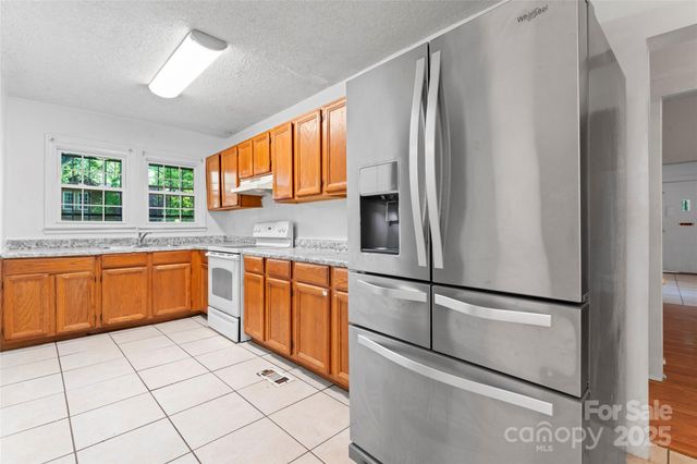 317 Campus Street, Charlotte, NC 28216