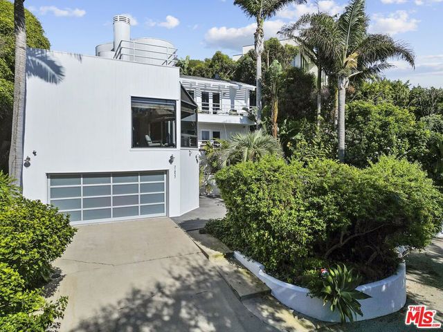 31833 Sea Level Drive, Malibu, CA 90265