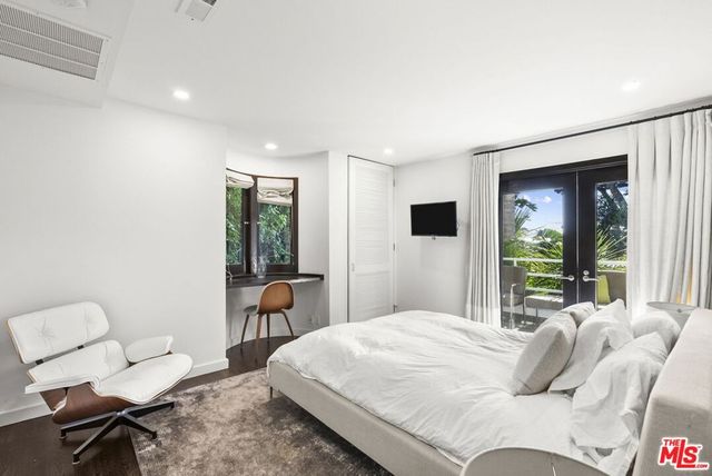 31833 Sea Level Drive, Malibu, CA 90265