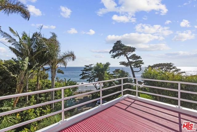 31833 Sea Level Drive, Malibu, CA 90265