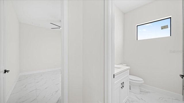 18 NE 11TH LANE, Cape Coral, FL 33909