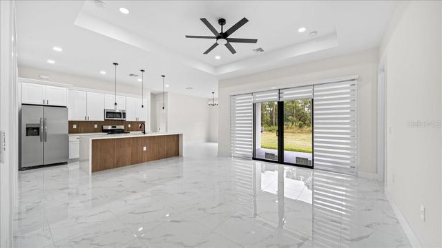 18 NE 11TH LANE, Cape Coral, FL 33909