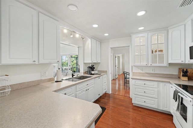 10392 136TH STREET, Largo, FL 33774