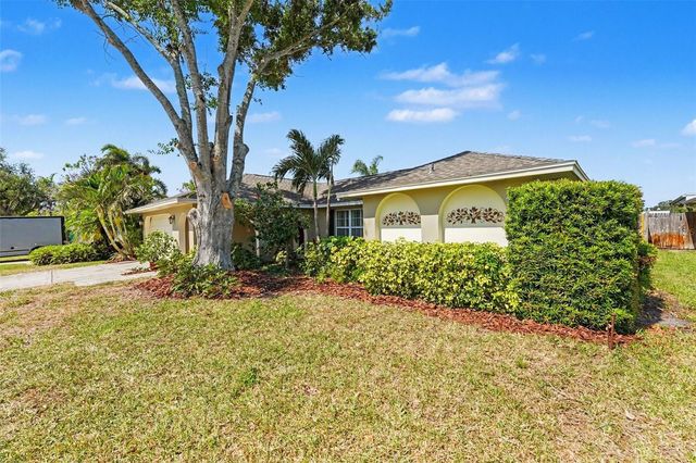 10392 136TH STREET, Largo, FL 33774