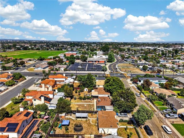 937 Fremont St, Pomona, CA 91766
