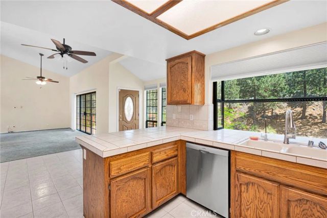 1880 Blackbird Rd., Wrightwood, CA 92397