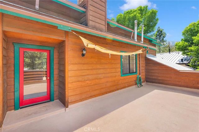 1880 Blackbird Rd., Wrightwood, CA 92397