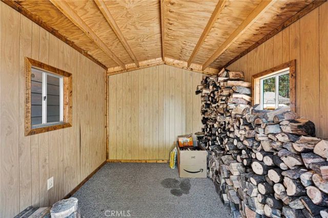 1880 Blackbird Rd., Wrightwood, CA 92397