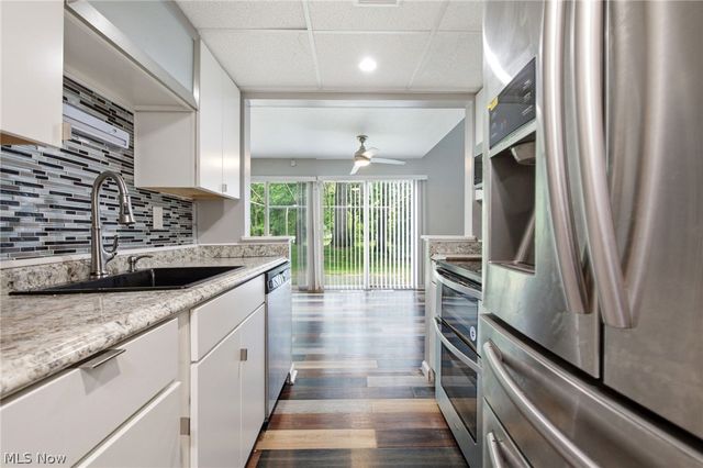 13 Sutton Place, Shaker Heights, OH 44120