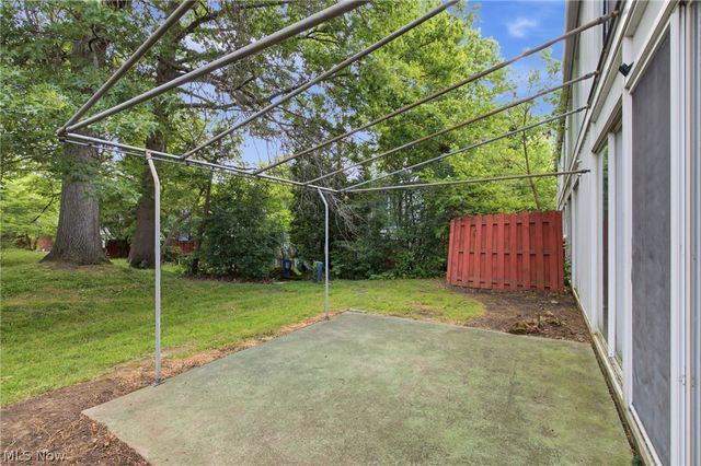 13 Sutton Place, Shaker Heights, OH 44120