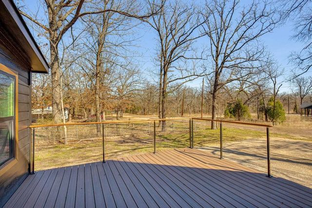 5248 Sam Houston Drive, Log Cabin, TX 75148