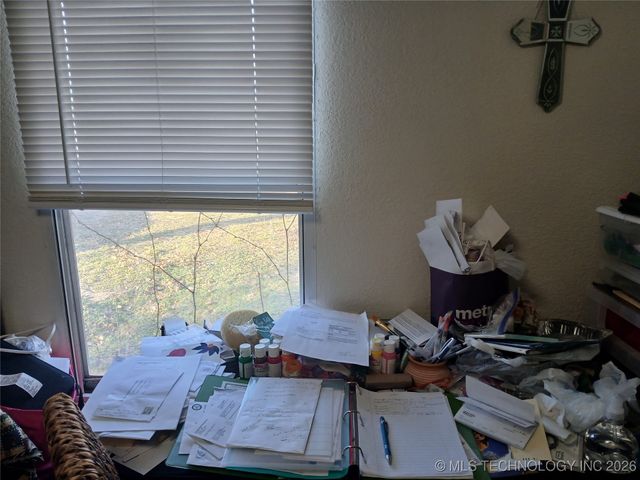 10360 N Sandridge Road, Stigler, OK 74462