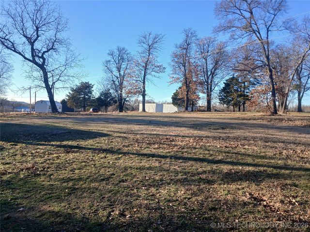 10360 N Sandridge Road, Stigler, OK 74462