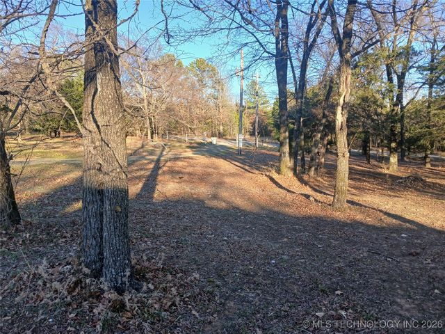 10360 N Sandridge Road, Stigler, OK 74462