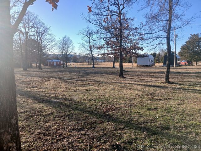 10360 N Sandridge Road, Stigler, OK 74462