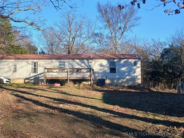 10360 N Sandridge Road, Stigler, OK 74462