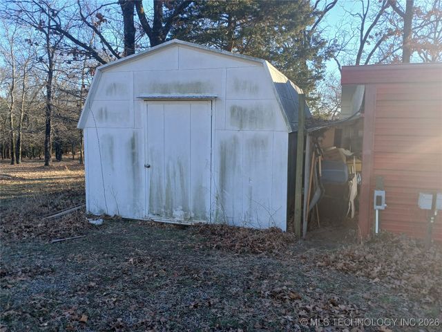 10360 N Sandridge Road, Stigler, OK 74462