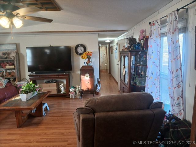 10360 N Sandridge Road, Stigler, OK 74462