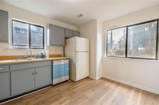 3927 CENTENNIAL Trail, Duluth, GA 30096