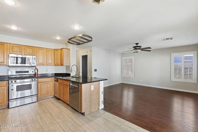 462 W COLT Road, Tempe, AZ 85284