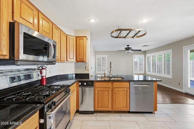 462 W COLT Road, Tempe, AZ 85284