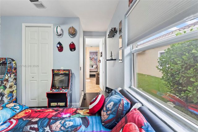 8346 SW 51st St, Davie, FL 33328