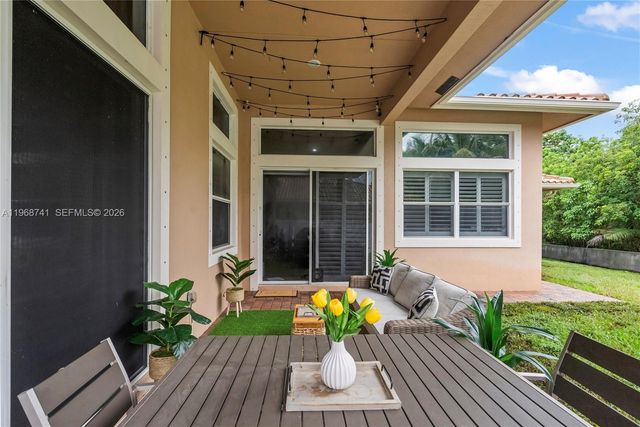 8346 SW 51st St, Davie, FL 33328