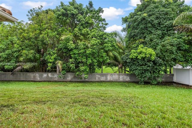 8346 SW 51st St, Davie, FL 33328