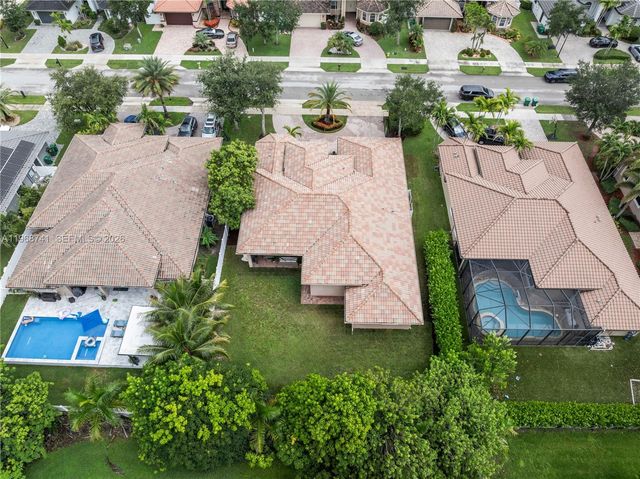 8346 SW 51st St, Davie, FL 33328