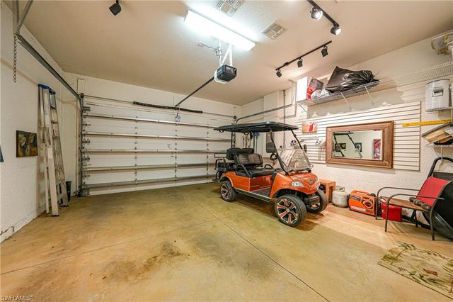 9149 Leatherwood LOOP, Lehigh Acres, FL 33936