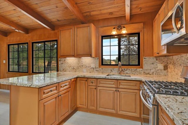 13633 Brass Cir, Grass Valley, CA 95949