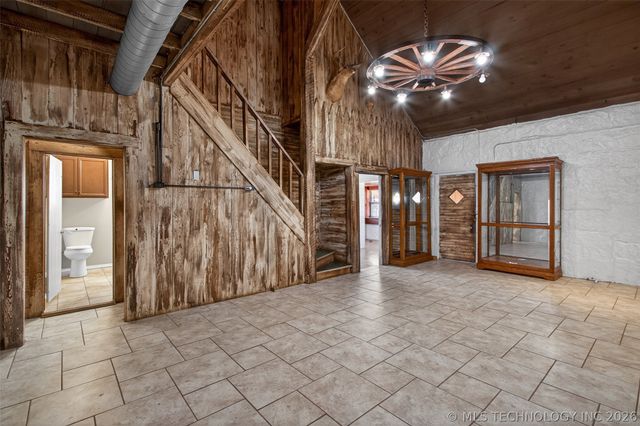 19104 S 4250 Road, Claremore, OK 74019