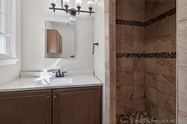 19104 S 4250 Road, Claremore, OK 74019