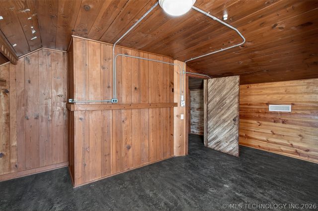 19104 S 4250 Road, Claremore, OK 74019