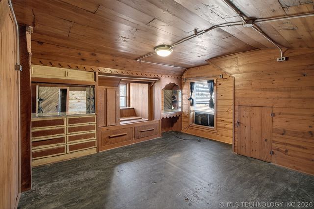 19104 S 4250 Road, Claremore, OK 74019