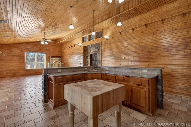 19104 S 4250 Road, Claremore, OK 74019