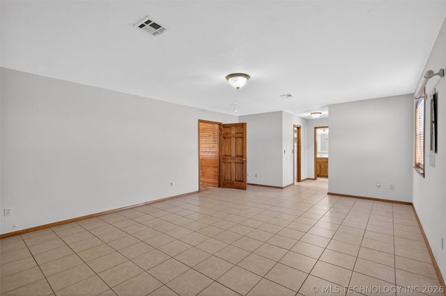 19104 S 4250 Road, Claremore, OK 74019