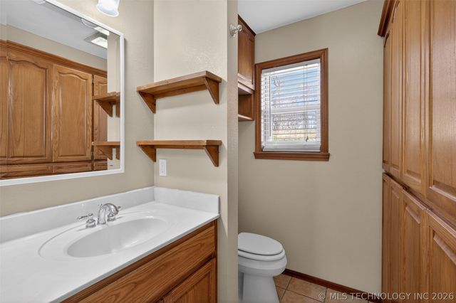 19104 S 4250 Road, Claremore, OK 74019