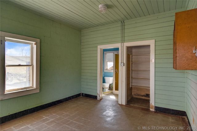 19104 S 4250 Road, Claremore, OK 74019