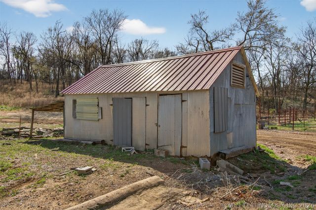 19104 S 4250 Road, Claremore, OK 74019