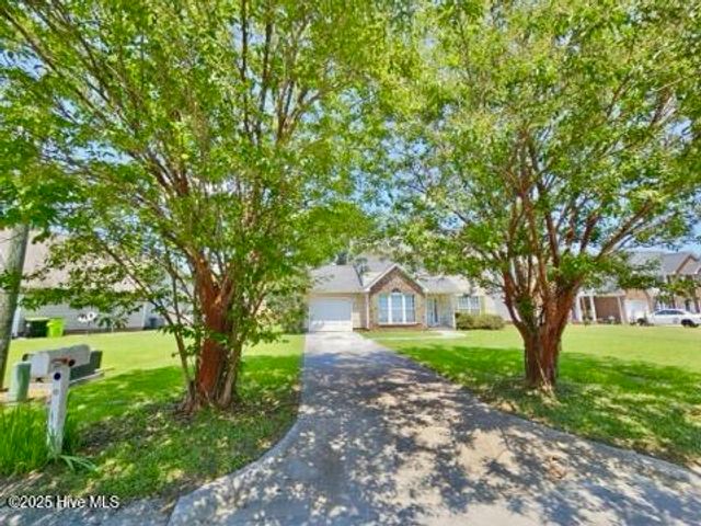 607 Player Court, Jacksonville, NC 28540